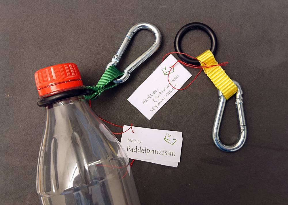 'Pet-Flaschenhalter mit Karabiner' von Paddelprinzässin