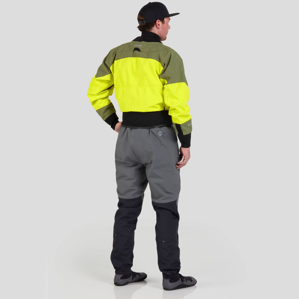 Grösse L, Jacob ist 183cm gross. Jacke 'Rev GORE-TEX Pro' von NRS