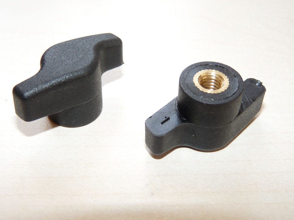 Pyranha Fussstützen Muttern (M6)